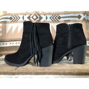 H&M Divided Women's Black Faux Suede Fringe Side Zip Heeled Ankle Boots Size 6